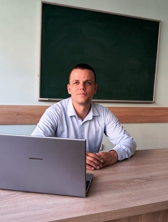Ліснічук Андрій Євгенович